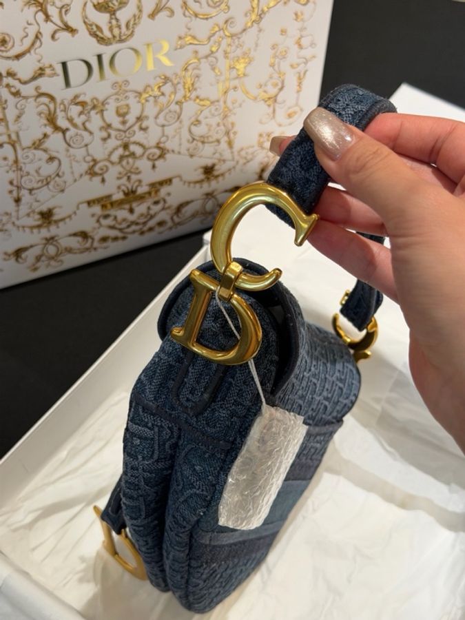 Dior迪奧藍色牛仔刺繡老花金扣馬鞍包手提包1中號-4