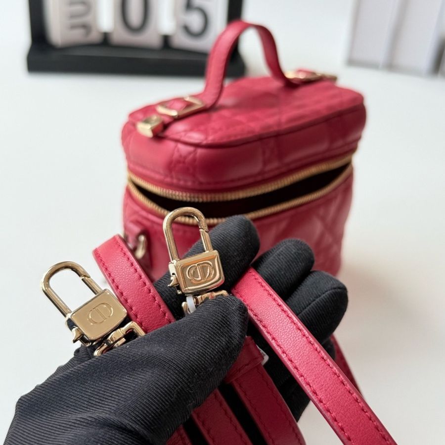 DIOR迪奧 Lady Dior Vanity 超迷你化妝箱 98新 經典藤格紋 金色五金-6