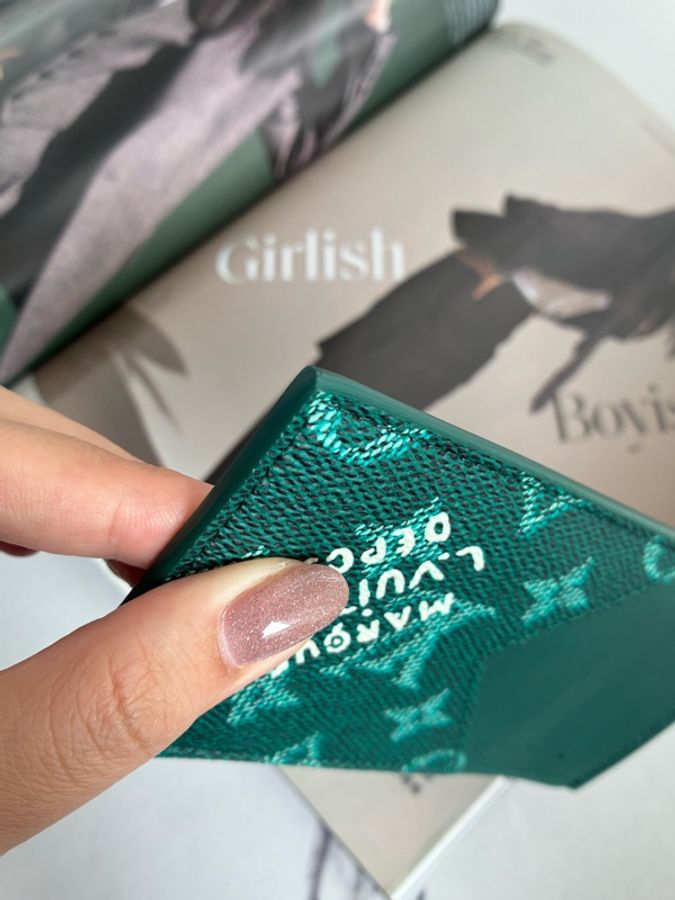 LV綠色扁一字卡片零錢包-5