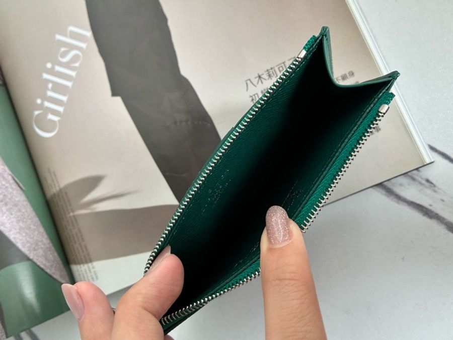 LV綠色扁一字卡片零錢包-17