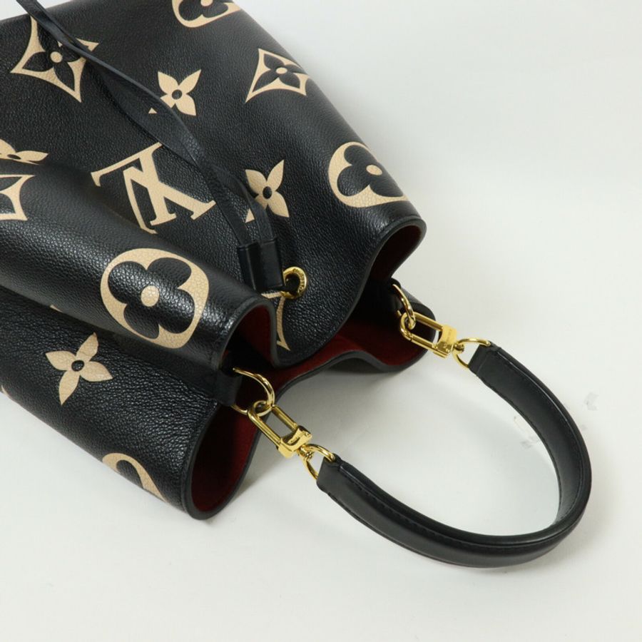 LOUIS VUITTON Monogram Empreinte Bicolor Neo Noe MM手挽肩背兩用袋-9