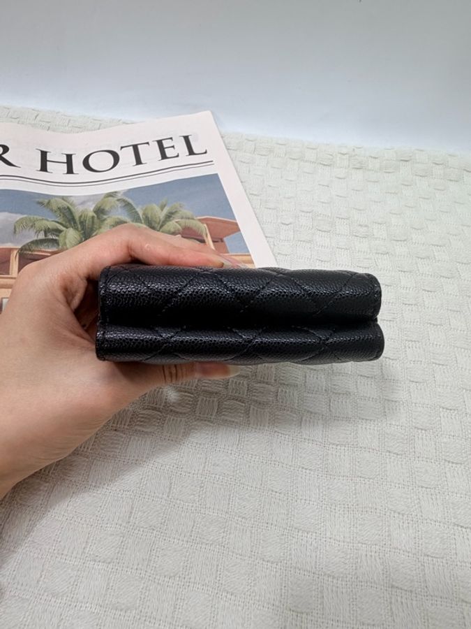 Chanel 黑金荔枝牛皮三折短夾-4
