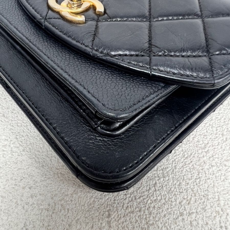 Chanel/香奈兒黑金孟買風琴郵差包油蠟皮,拼荔枝紋牛皮28開無卡-3