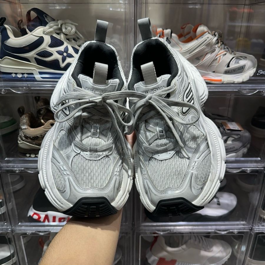 巴黎世家 10xl 灰白Eu42-3