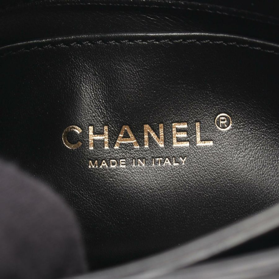 香奈兒 (CHANEL) 絎縫鏈條肩背包，羊皮材質，黑色，二手，女士款，金色五金-3
