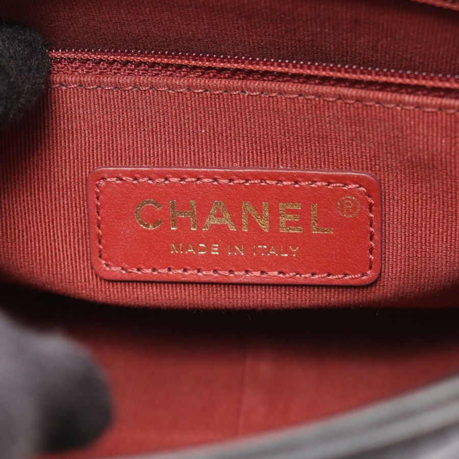 香奈兒 (CHANEL) 絎縫鏈條單肩包，羊皮材質，黑色，二手，女士款，金色五金-3