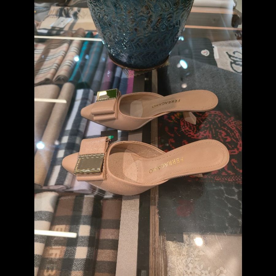 FERRAGAMO高跟鞋碼數35.5-1