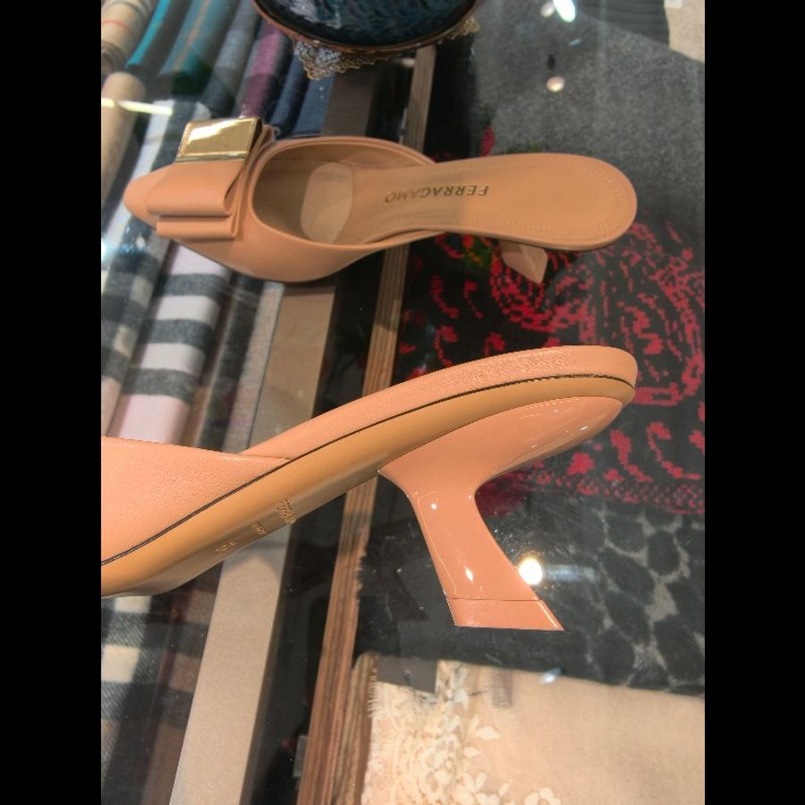 FERRAGAMO高跟鞋碼數35.5-4