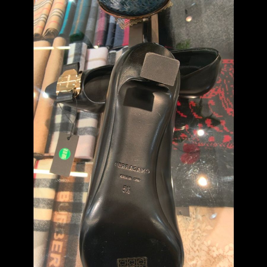 FERRAGAMO高跟鞋碼數35.5-4