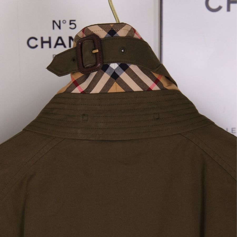 Burberry军绿色双排扣风衣腰带外套-22