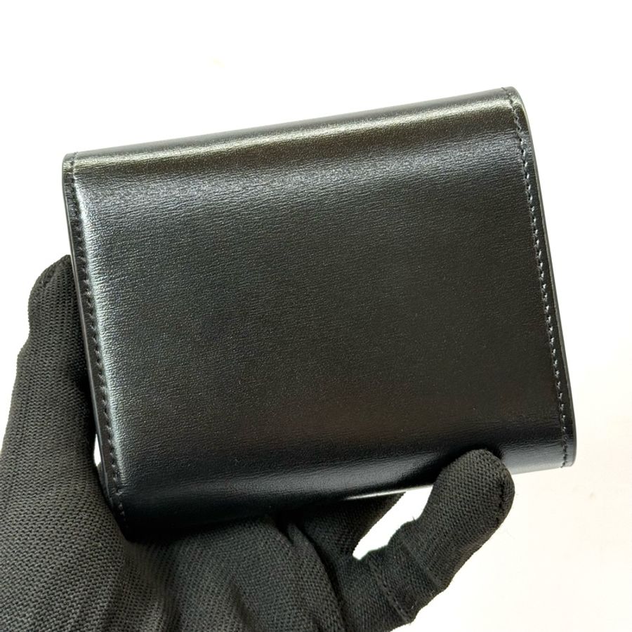 CELINE 黑色牛皮TRIOMPHE三折式短夾-1