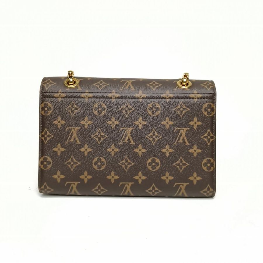 LOUIS VUITTON Victoire維多利亞手袋紅色PVC金扣老花肩背包-2