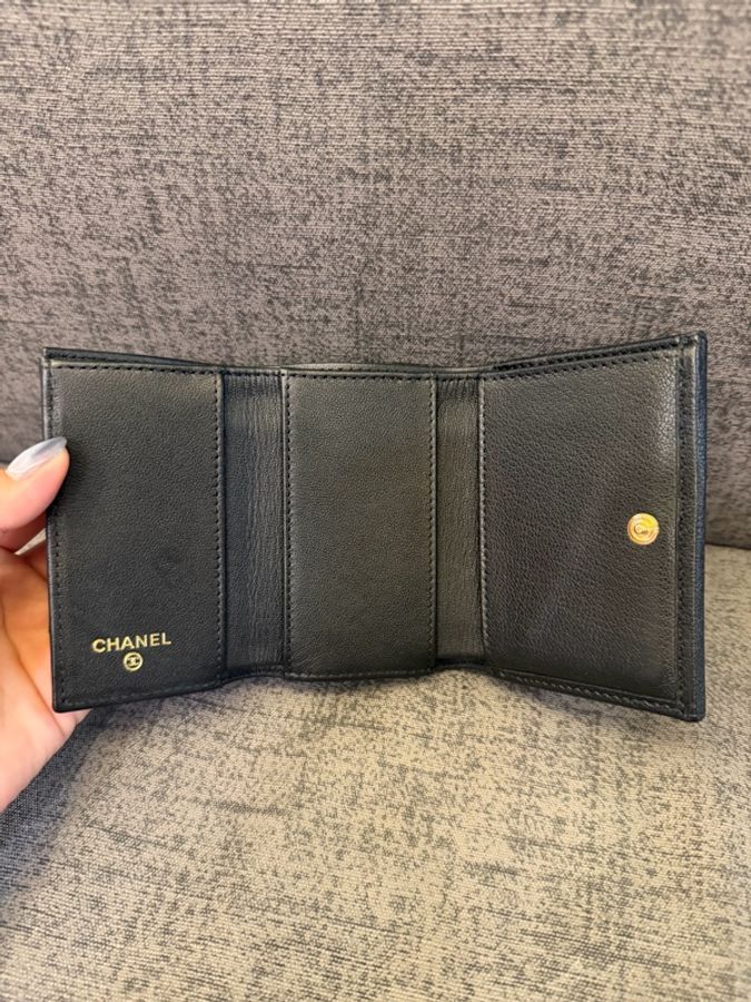 Chanel 山羊皮 淡金扣迷你三折短夾-4