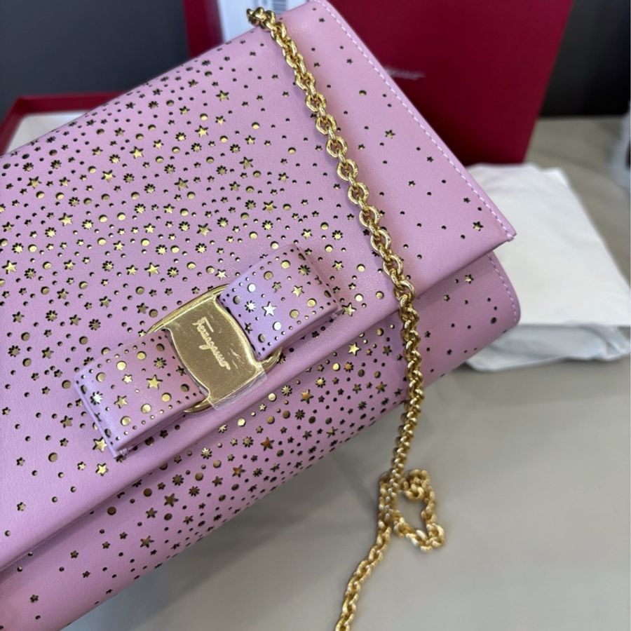 【全新品】Ferragamo 淡紫色vara蝴蝶結鏈條包-6