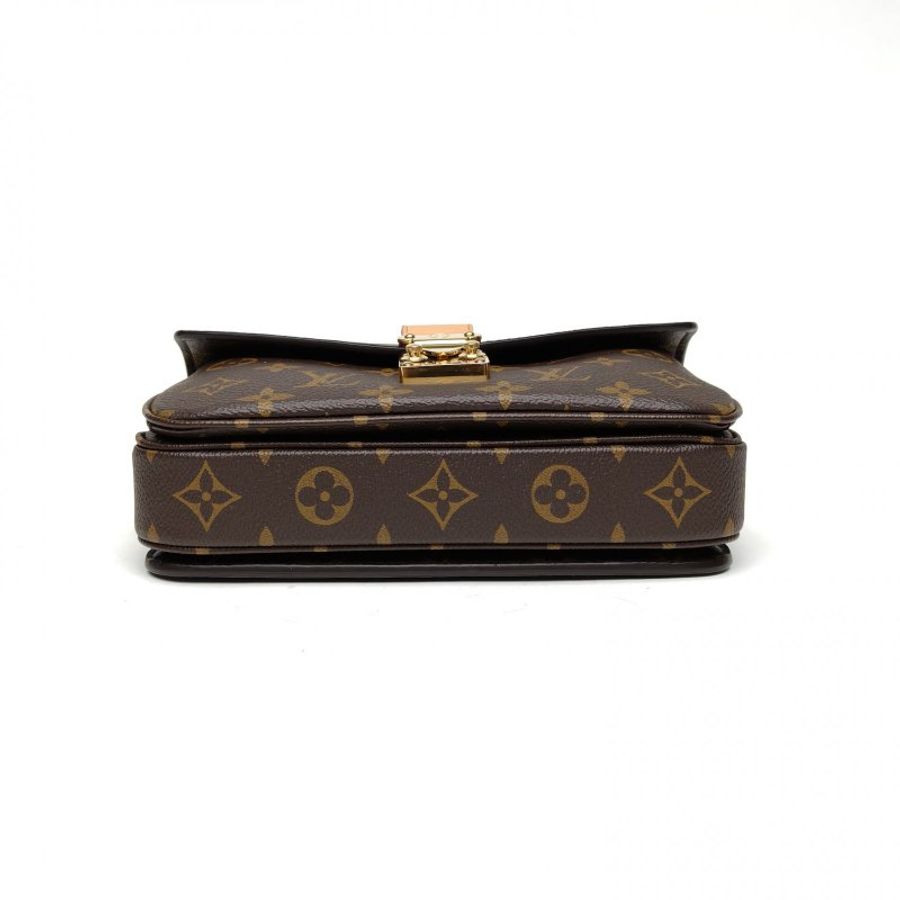 LOUIS VUITTON MetisPochette橫版郵差包老花金扣晶片肩背包-4