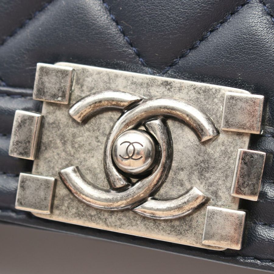 香奈兒 Boy Chanel 復古銀色五金肩背包 A67086 羊皮 CC-6