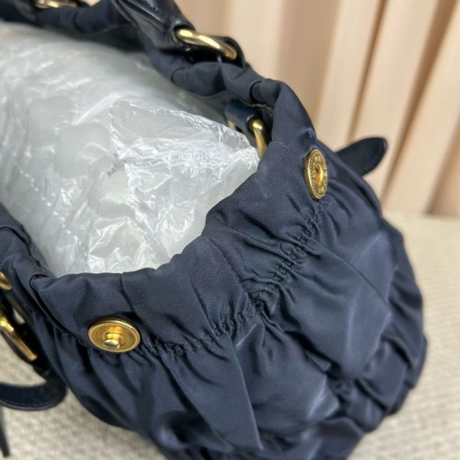 Prada普拉達深藍色降落傘皺褶手提托特包 經典熱門款-23