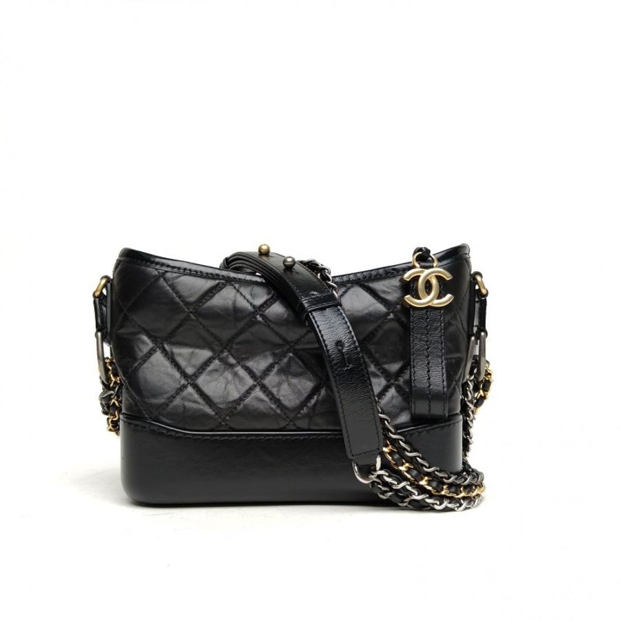 CHANEL GABRIELLE流浪小號黑色牛皮28開金銀扣肩背包-0