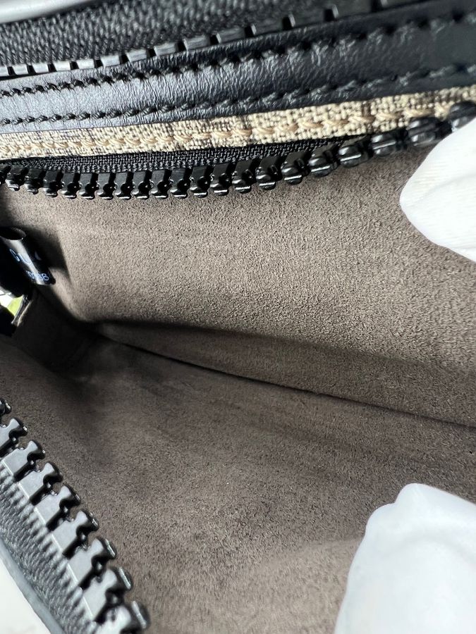 香緹國際精品 GUCCI 拚皮老花胸包 1066-8