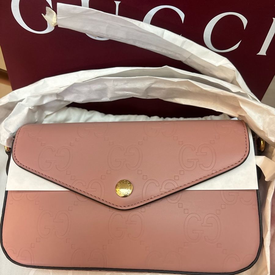 Gucci 玫瑰粉信封斜背包-5