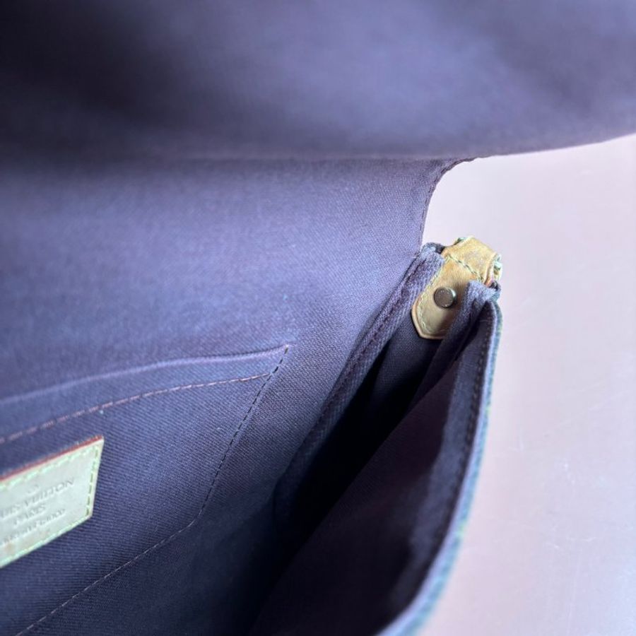::Louis Vuitton:: LV M40718 Favorite MM 經典花紋斜背包 鏈包 肩背包 腋下包-34