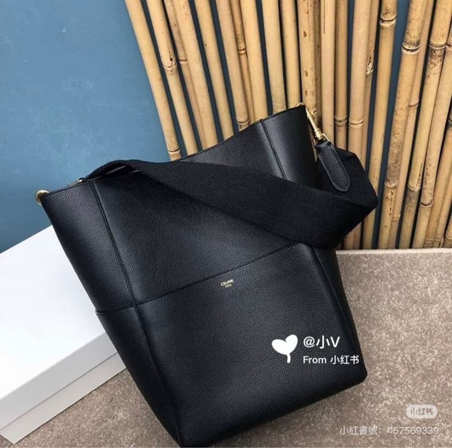 《仙闆名牌精品》CELINE SANGLE BUCKET 黑色 水桶包 肩背包 側背包 手提包-7
