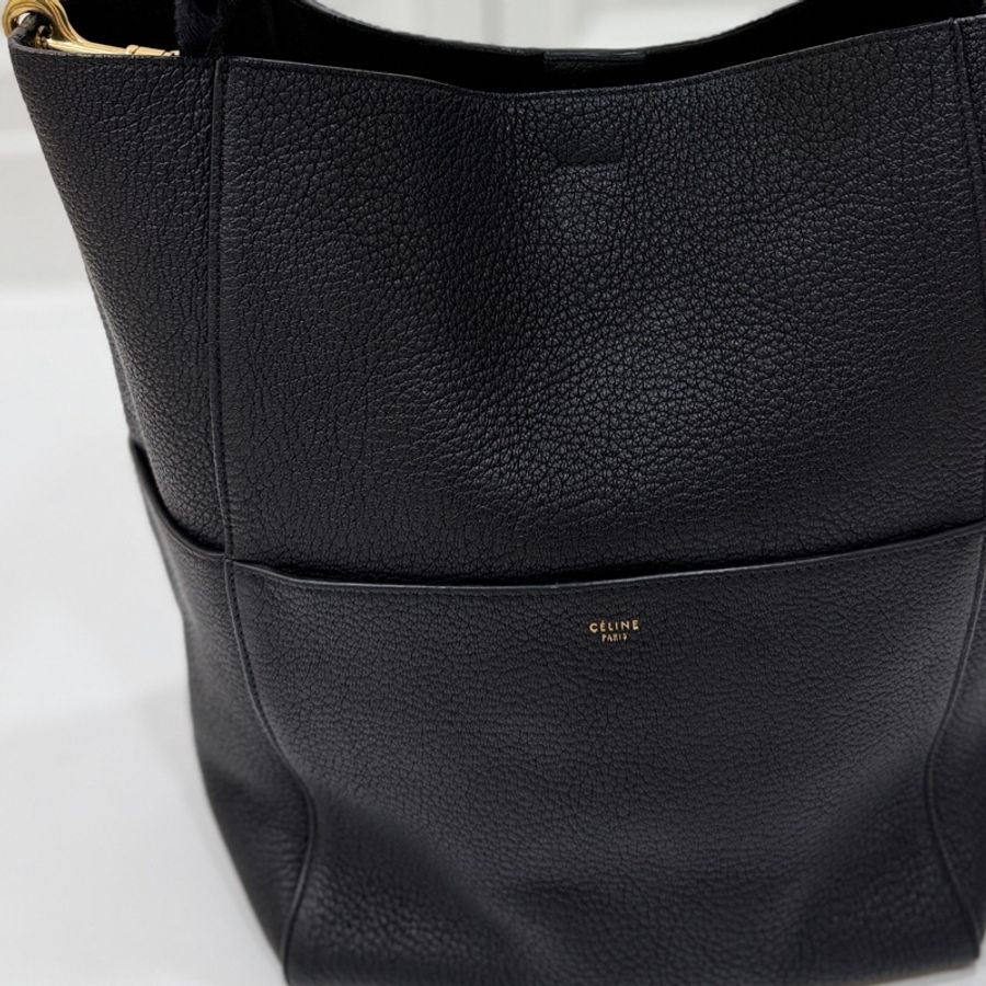《仙闆名牌精品》CELINE SANGLE BUCKET 黑色 水桶包 肩背包 側背包 手提包-37