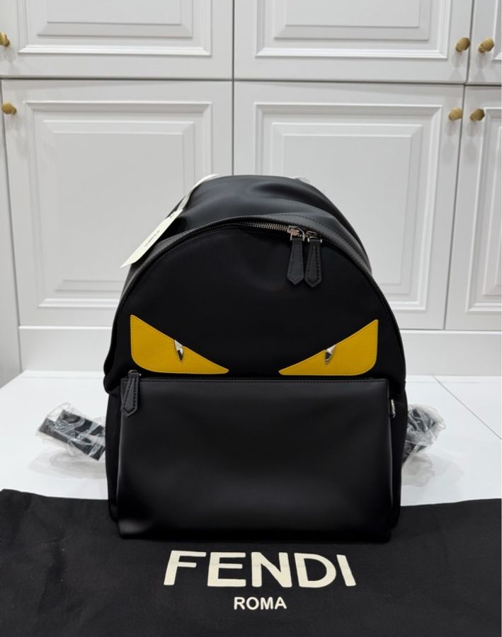《仙闆名牌精品》Fendi Bag Bugs monster 怪獸 後背包 肩背包 雙肩包 手提包-1