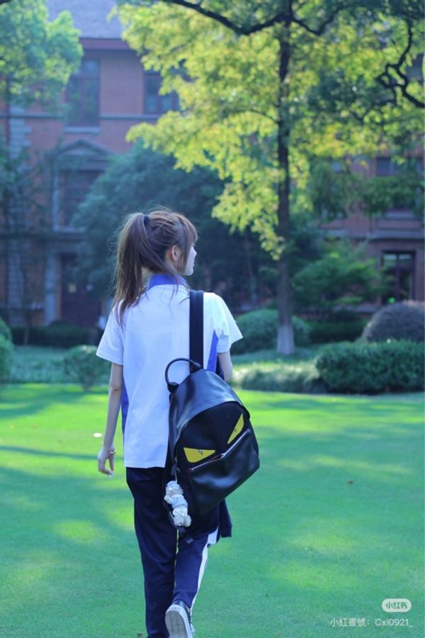 《仙闆名牌精品》Fendi Bag Bugs monster 怪獸 後背包 肩背包 雙肩包 手提包-4