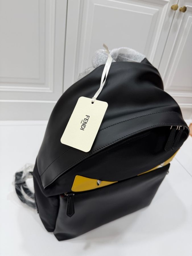 《仙闆名牌精品》Fendi Bag Bugs monster 怪獸 後背包 肩背包 雙肩包 手提包-10