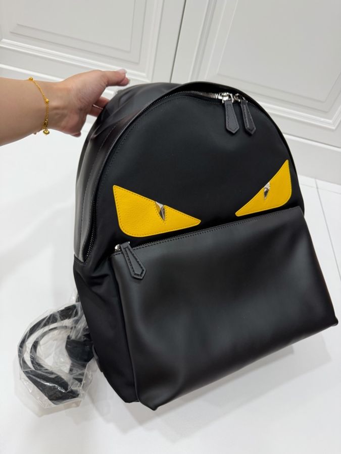 《仙闆名牌精品》Fendi Bag Bugs monster 怪獸 後背包 肩背包 雙肩包 手提包-11
