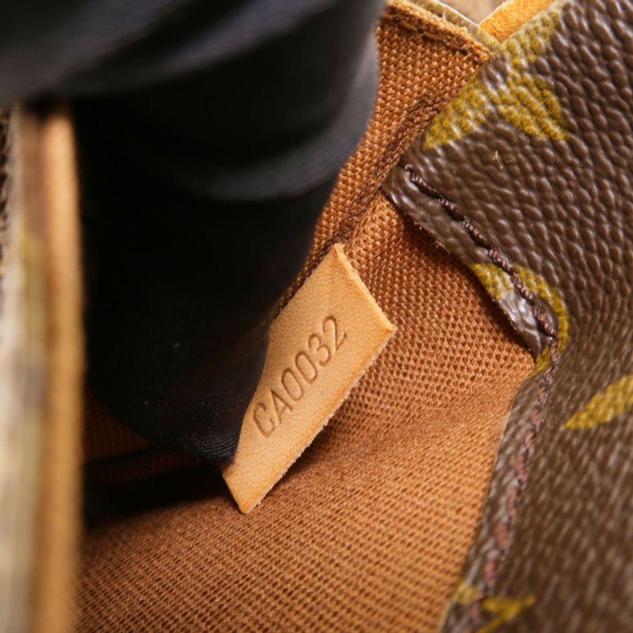 LOUIS VUITTON Monogram Pochette Gange金扣肩背袋-8
