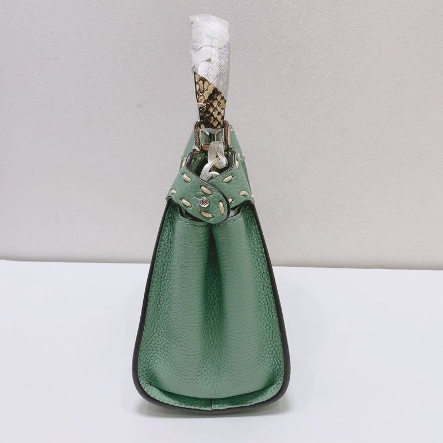 Fendi 經典款peekaboo薄荷綠 蛇皮手柄斜背包 23×18×11cm 99新配件塵袋 盒子 肩帶-4