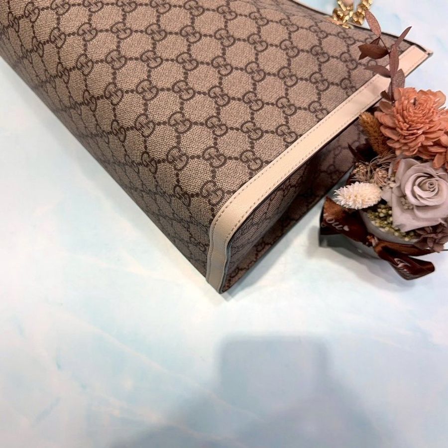 GUCCI Padlock GG Supreme中型托特包-8