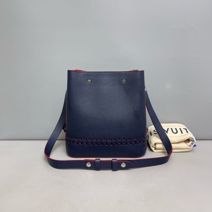 LV lockme bucke藍色全皮編織水桶包-1