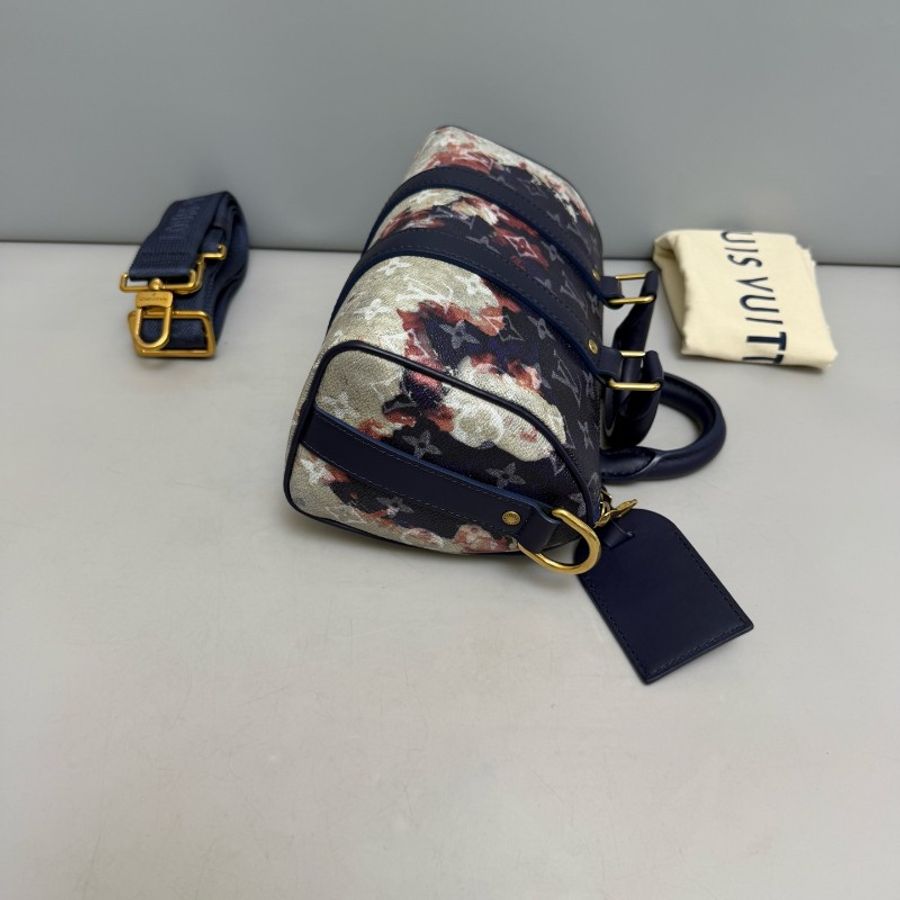 LV Keepall25藍色老花火燒雲枕頭包-3