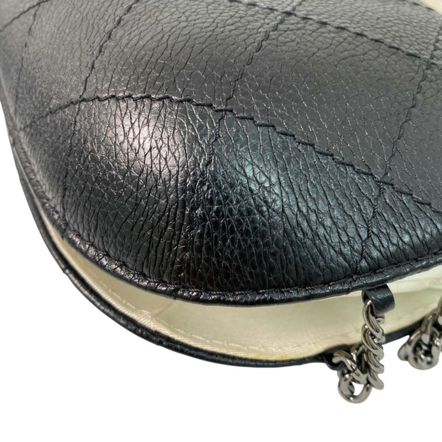 △ CHANEL 香奈兒 Black And White Calfskin Gold, Silver, Grey Tone Metal Drawstring No.25 Chain Crossbody Bag 黑色和白色小牛皮金色, 銀色, 灰色金屬索繩No.25鎖鏈斜揹袋-267007861-6