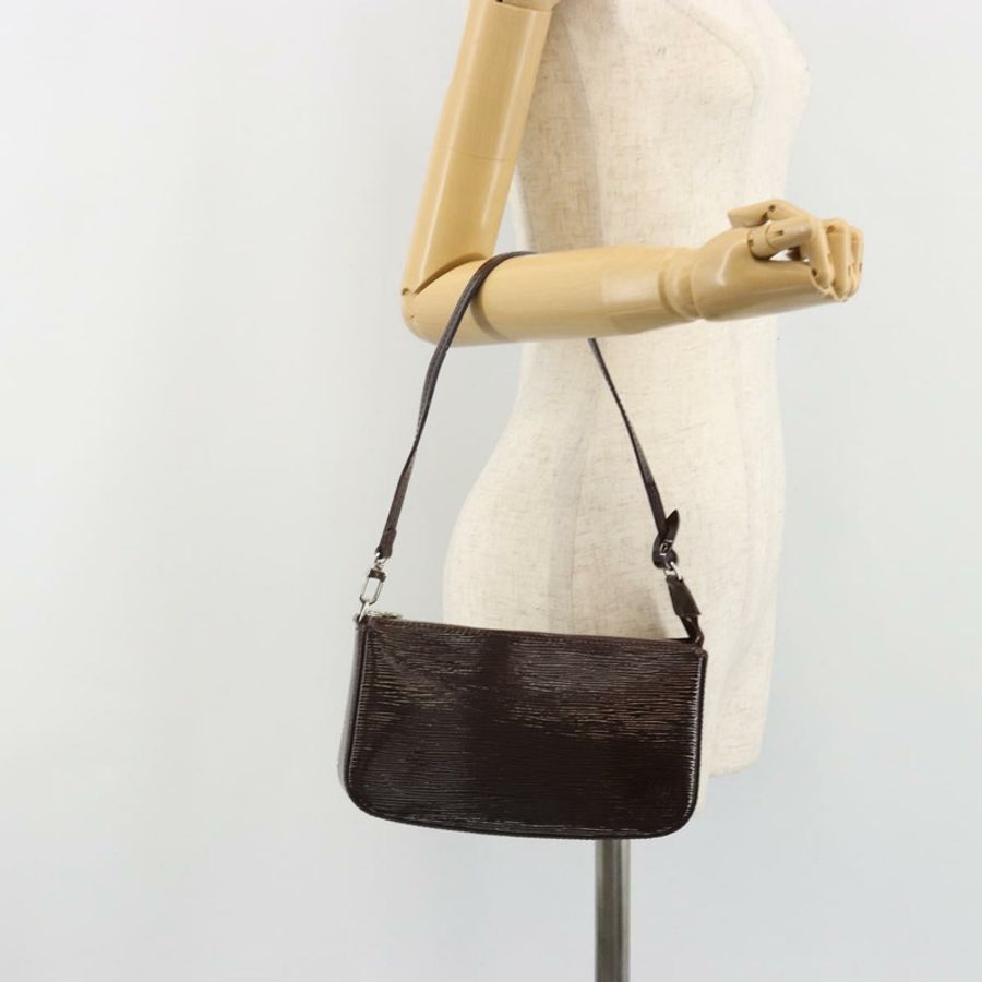 【日本直送】路易威登 Epi Electric Pochette Accessoires Plunge Electric LV Auth 185451V-22