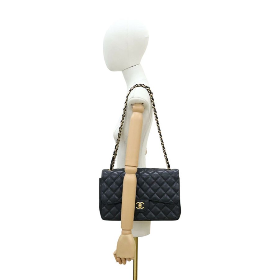 黑色 荔枝紋牛皮 經典大型口蓋包 肩背包 金釦【CHANEL 香奈兒】 A58600-9