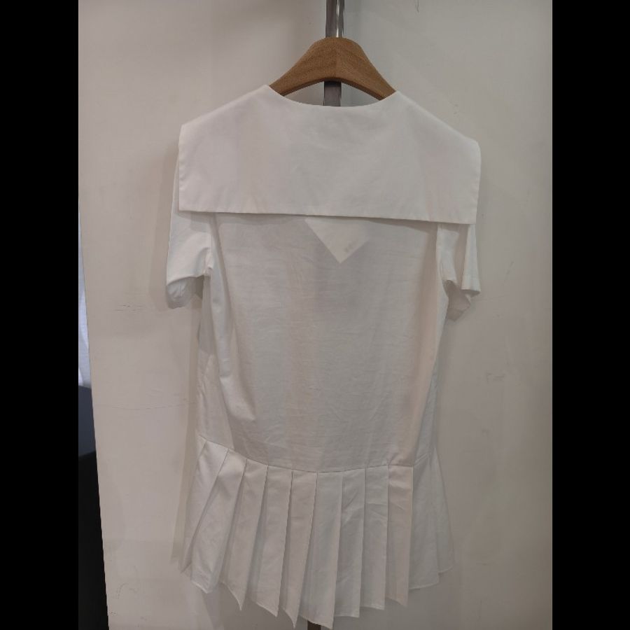 miumiu白色連衣裙碼數L-1