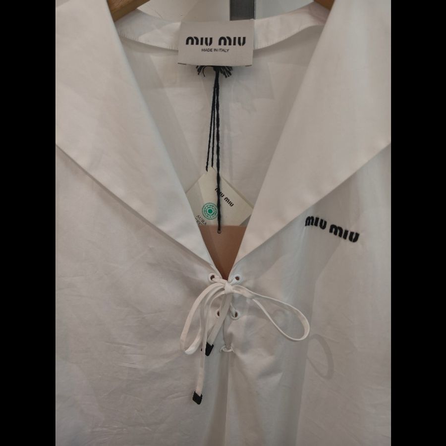 miumiu白色連衣裙碼數L-2