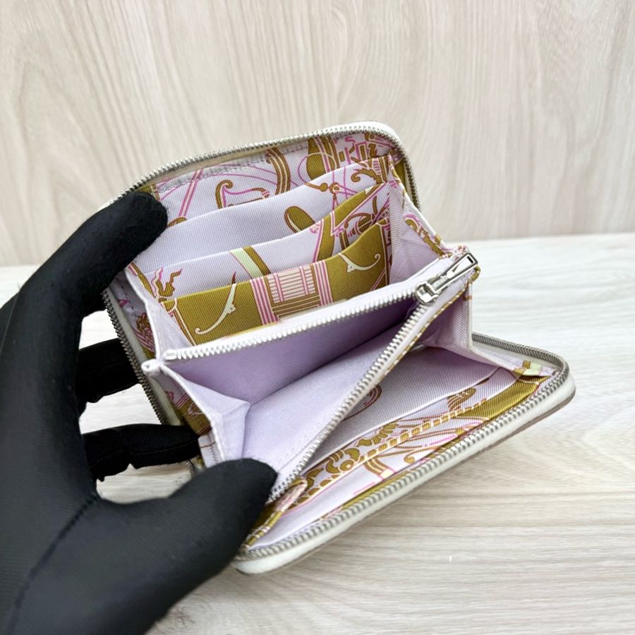 Hermes奶油白Epsom皮絲巾短夾-15