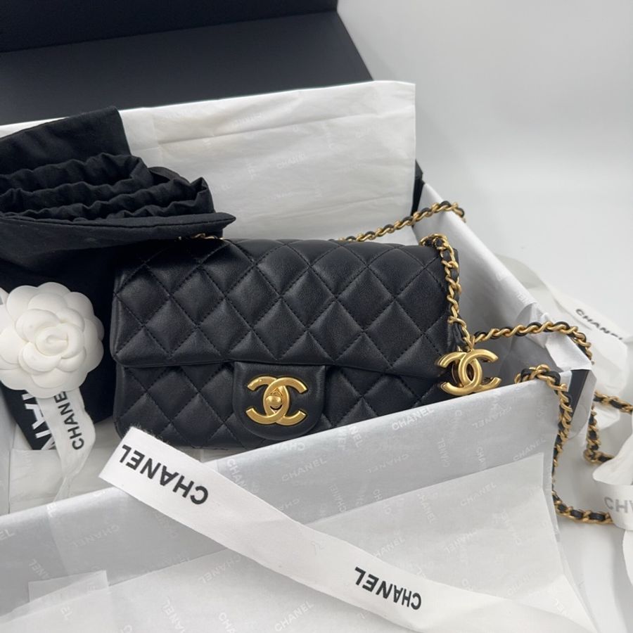 CHANEL黑色進口羊皮雙C調節釦Mini CF20 AS5759(全配!)-1