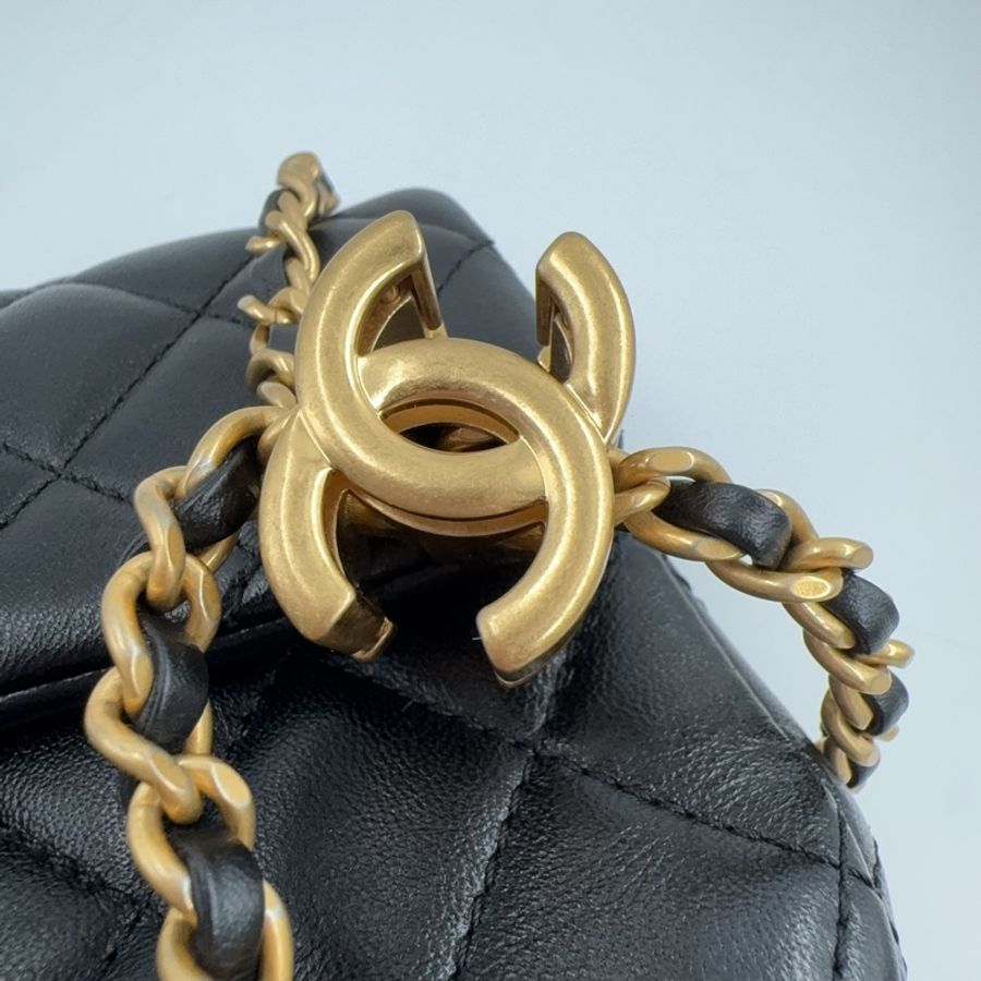CHANEL黑色進口羊皮雙C調節釦Mini CF20 AS5759(全配!)-17