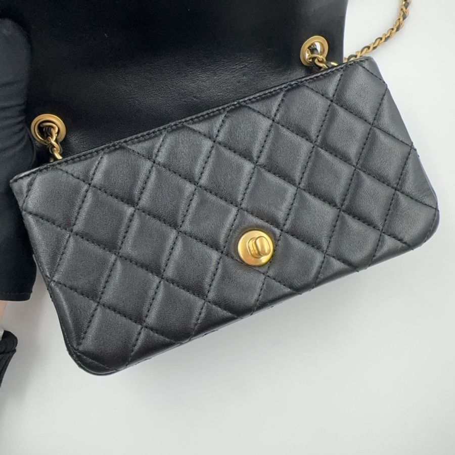 CHANEL黑色進口羊皮雙C調節釦Mini CF20 AS5759(全配!)-19
