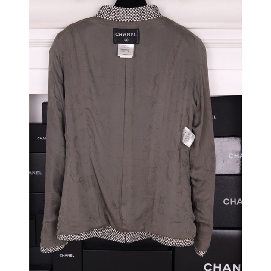 Chanel 12年孟买系列黑白格纹粗花呢琉璃扣立领上衣外套-6