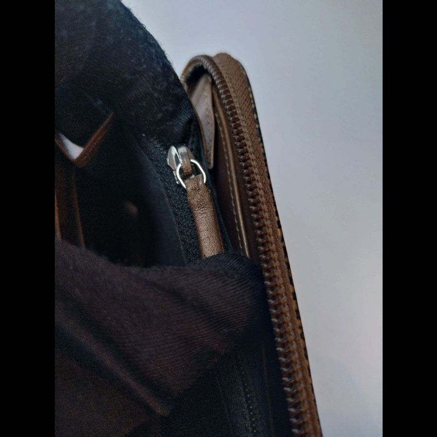Chanel 古銅金牛皮拉鍊長夾-12