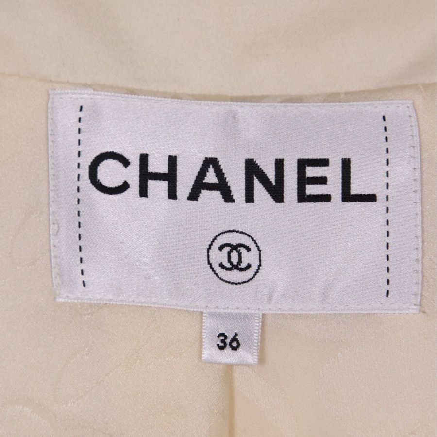 Chanel 18年汉堡系列红蓝滚边白色两口袋外套-12