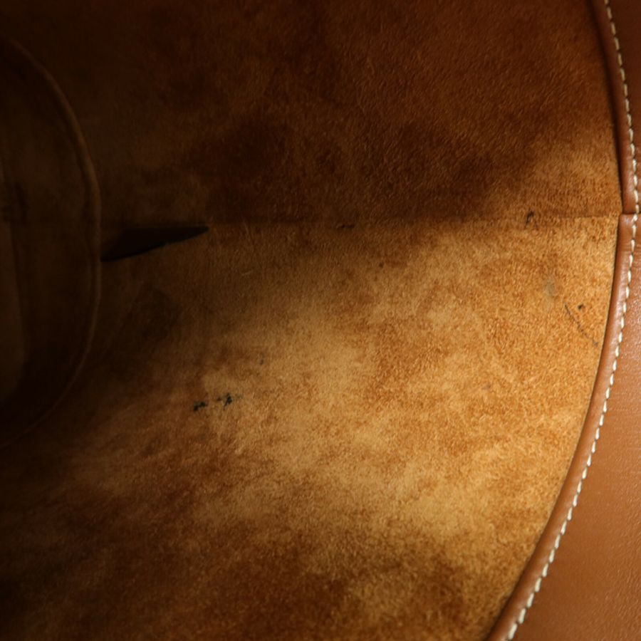 CELINE 牛皮皮革Cuir Triomphe Bucket Bag肩背袋-13
