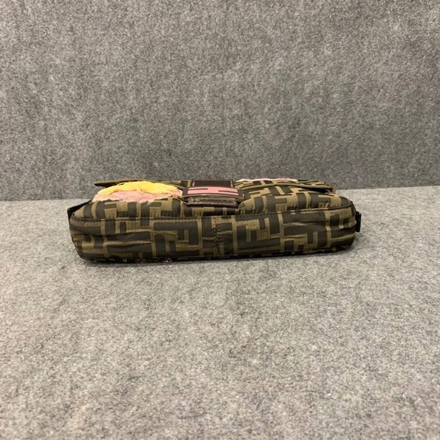 FENDI 老花緹花布 特殊繡花 法棍包-2